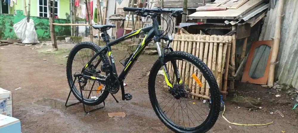 Sepeda MTB United Detroit 2.00 27,5