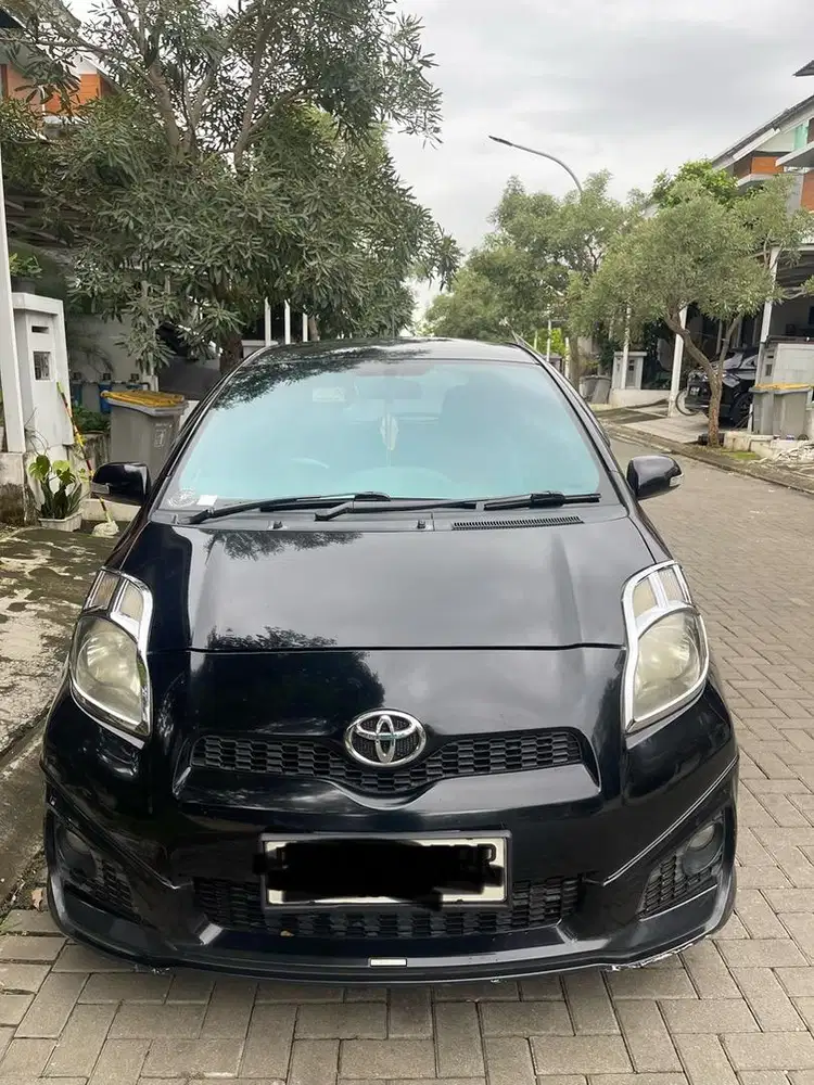Jual Santai Yaris TRD Sportivo 2013 (manual)
