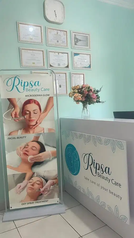 Loker beautician / terapis