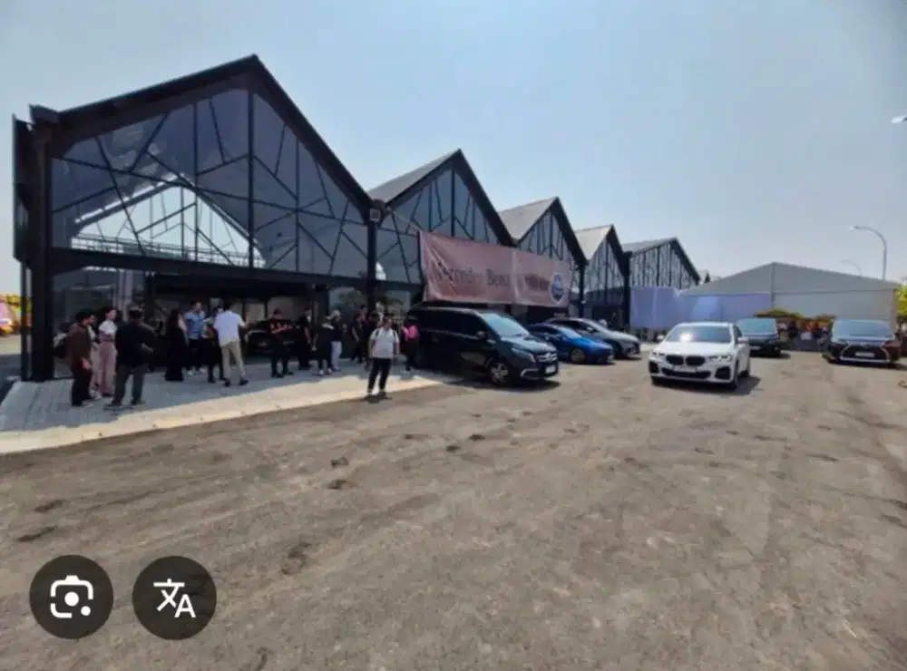 Showroom POIN {PIK 2)sebelah patung naga dijual