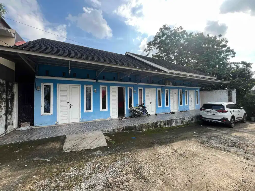 Dijual bedeng 5 pintu lokasi dekat Demang