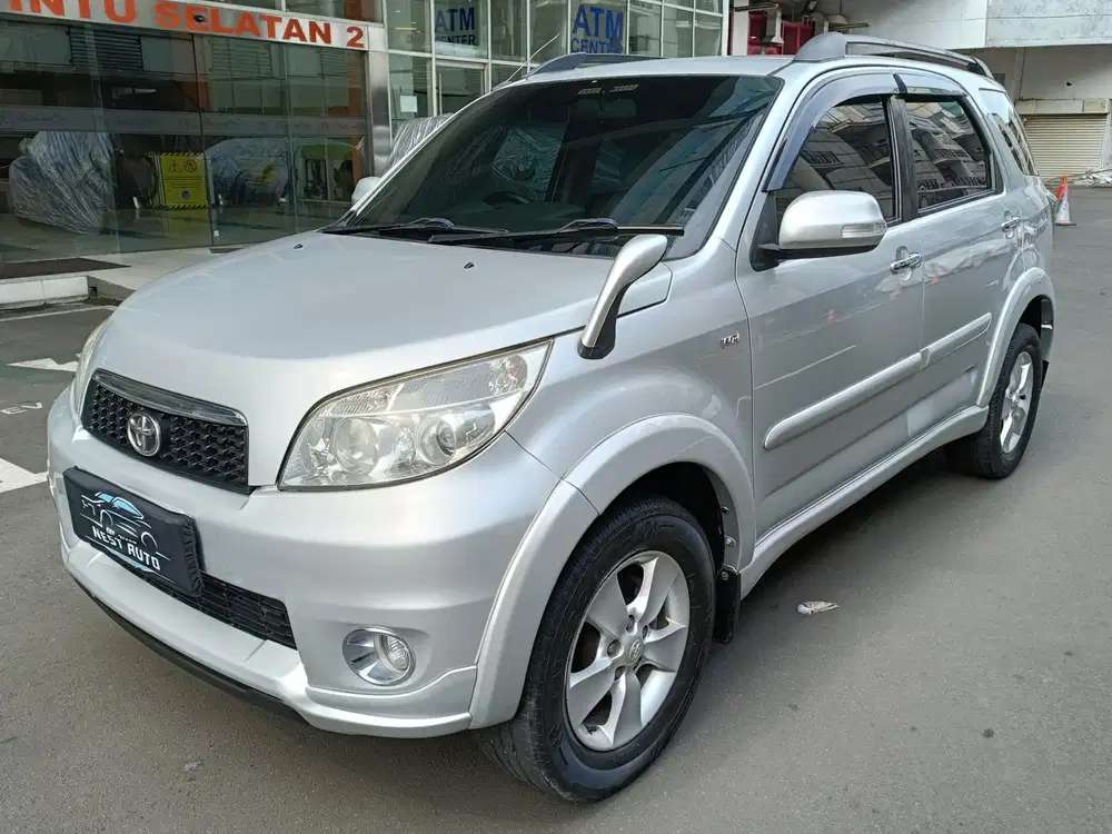 TOYOTA RUSH 1.5 G AT 2012