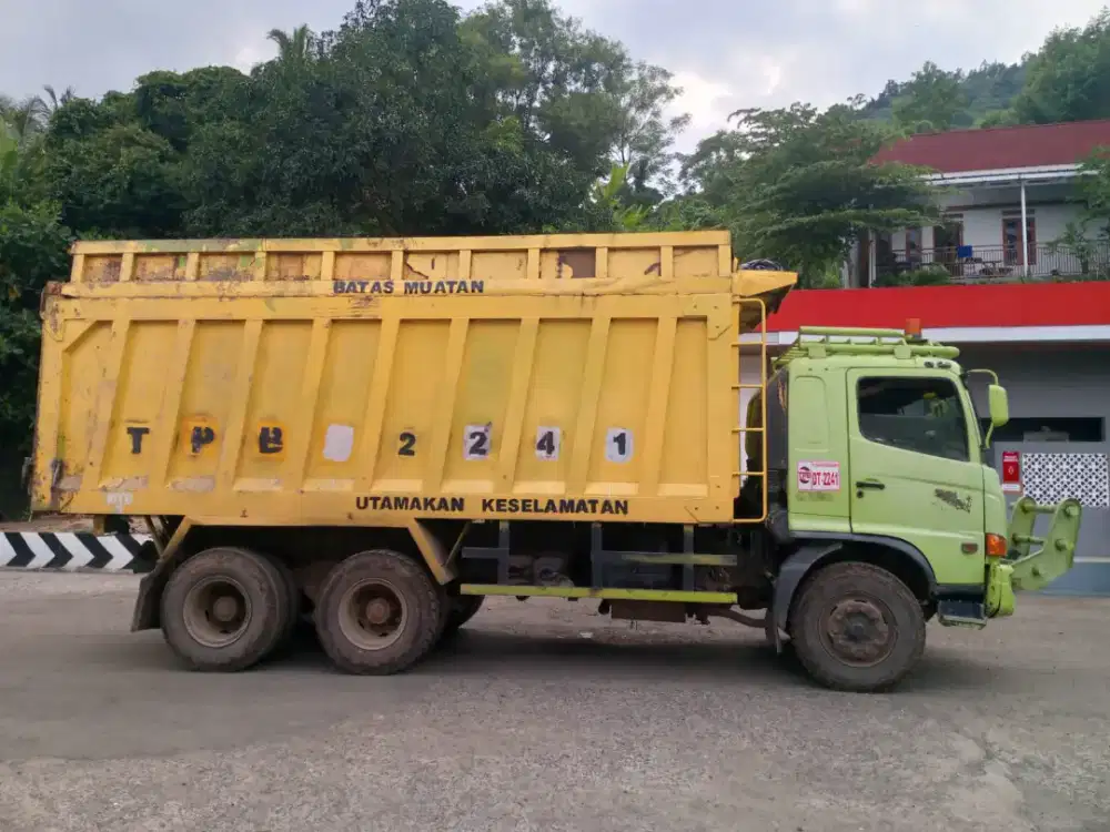 HINO DAMP FM 260 TRONTON