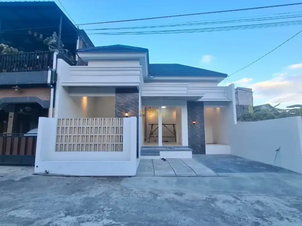 RUMAH SIAP HUNI DESAIN CANTIK 70 METER DARI JALAN JOGJA SOLO