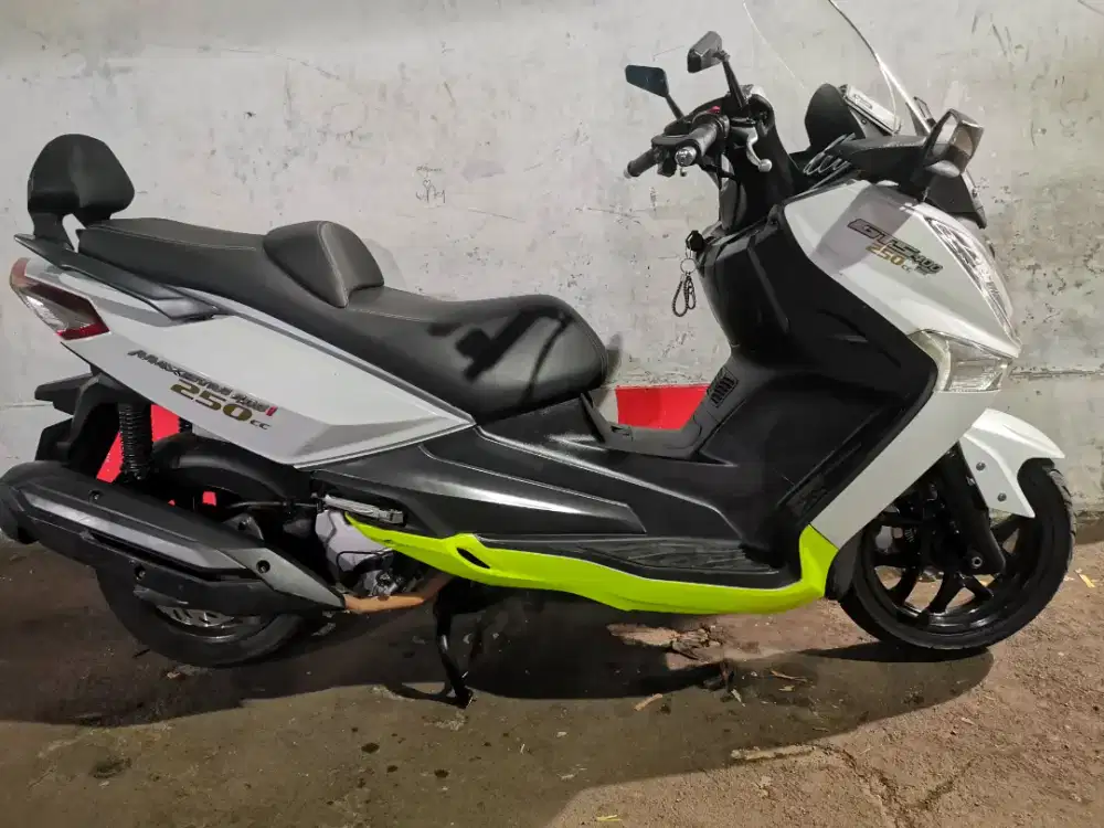 SYM GTS 250i Big matic Taiwan 250cc
