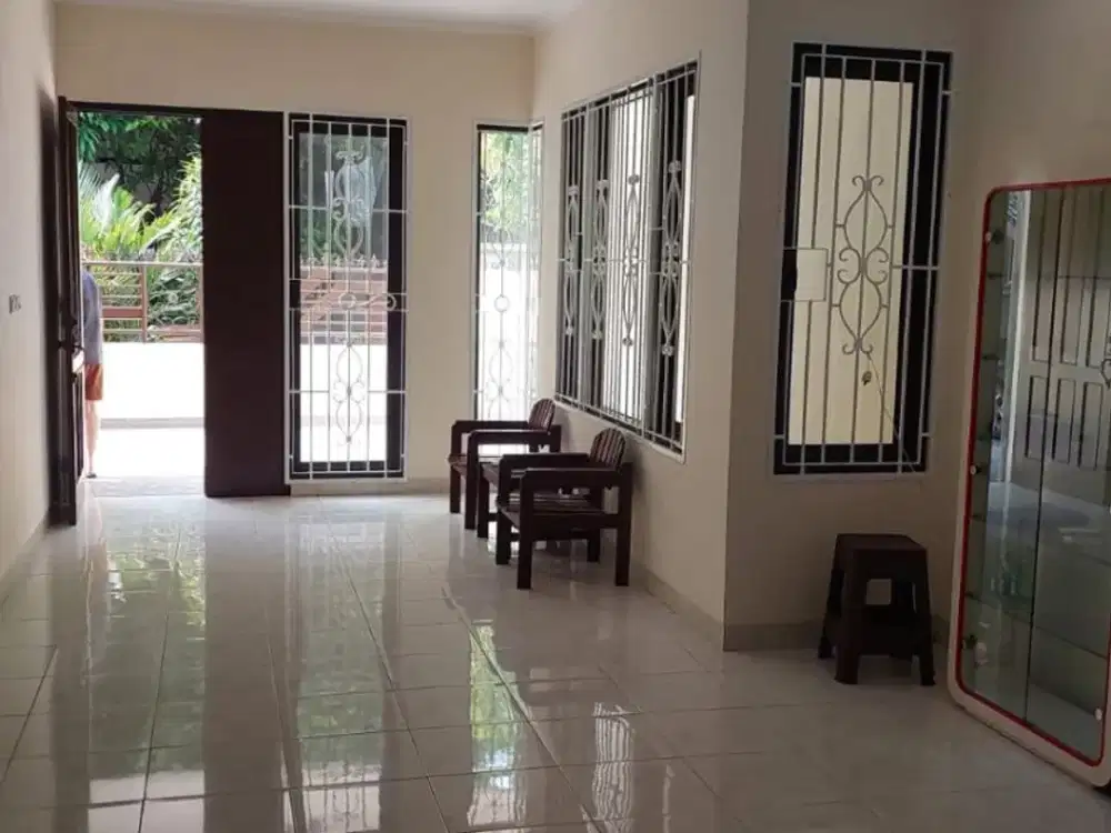 DIJUAL RUMAH 2 LANTAI SEMI FURNISHED @RUMAH GRISENDA, PIK