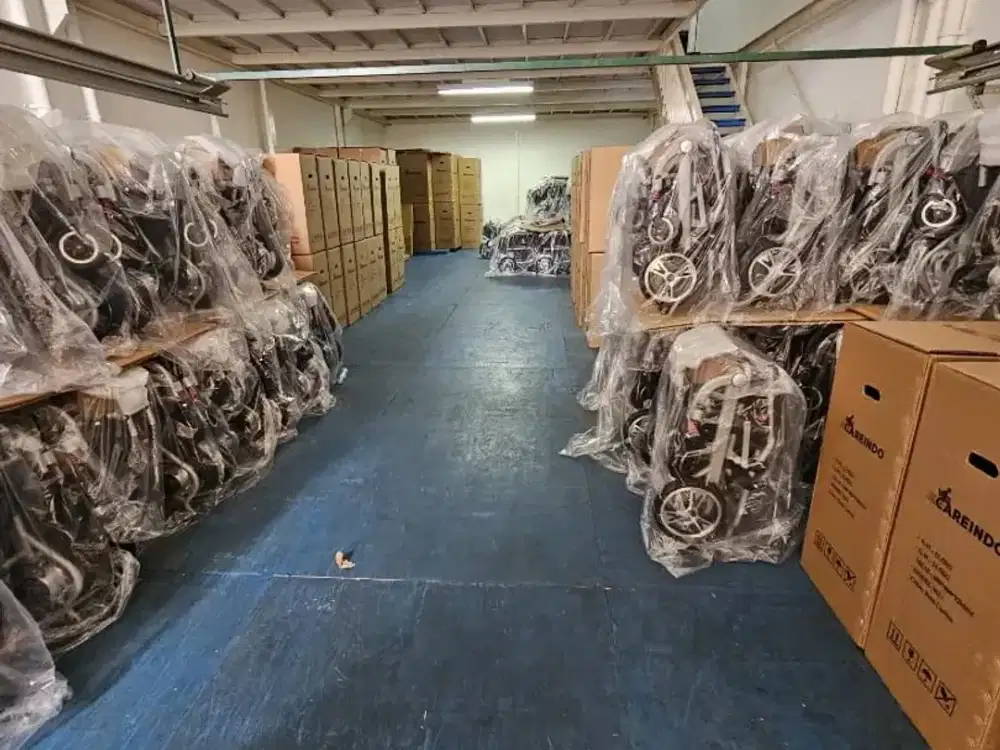 DIJUAL CEPAT GUDANG BIZPARK SUDAH RENOV 3 LANTAI @BIZPARK, DAAN MOGOT