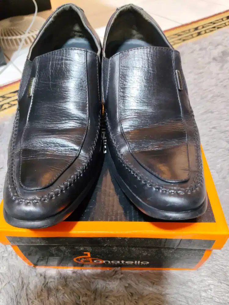 Sepatu pantofel pria Buccheri