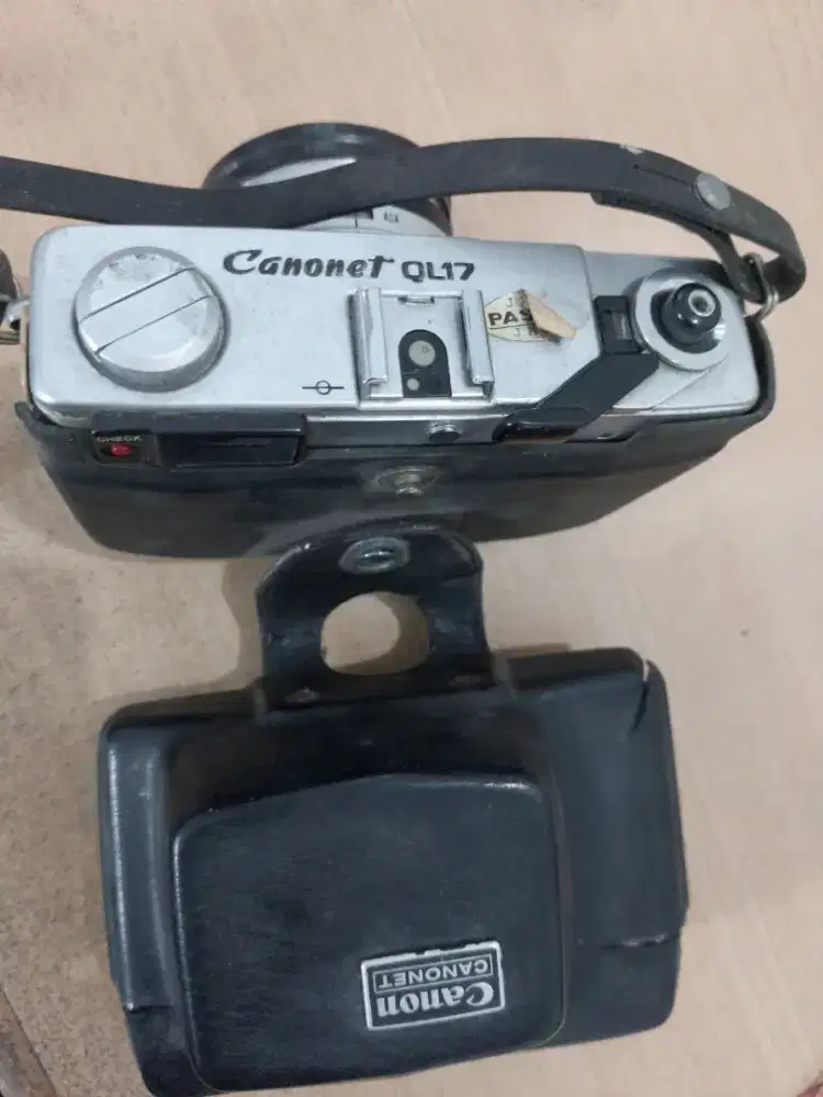 Dijual camera jadul pakai film merk canon