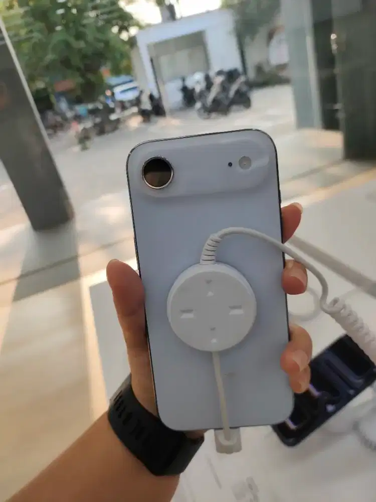 Iphone 17 air garansi resmi