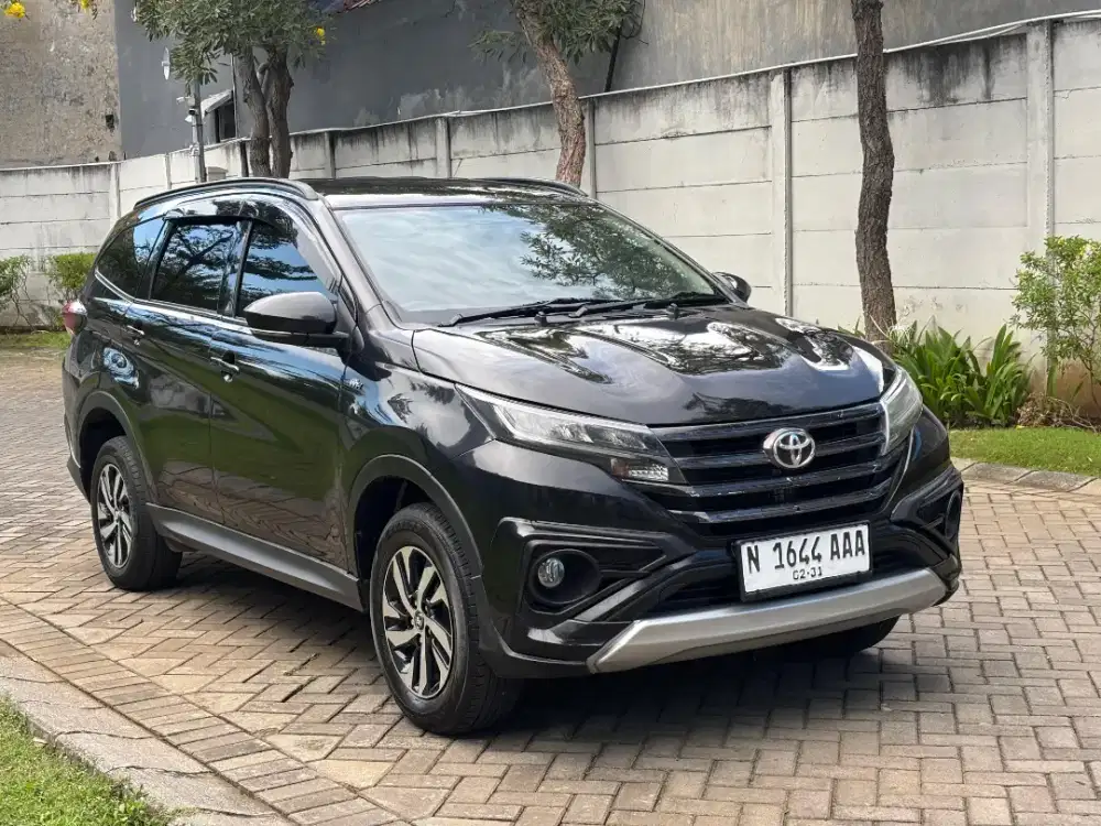 Toyota rush G manual