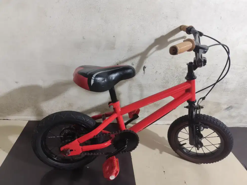 Sepeda BMX ukuran 12 siap pakai