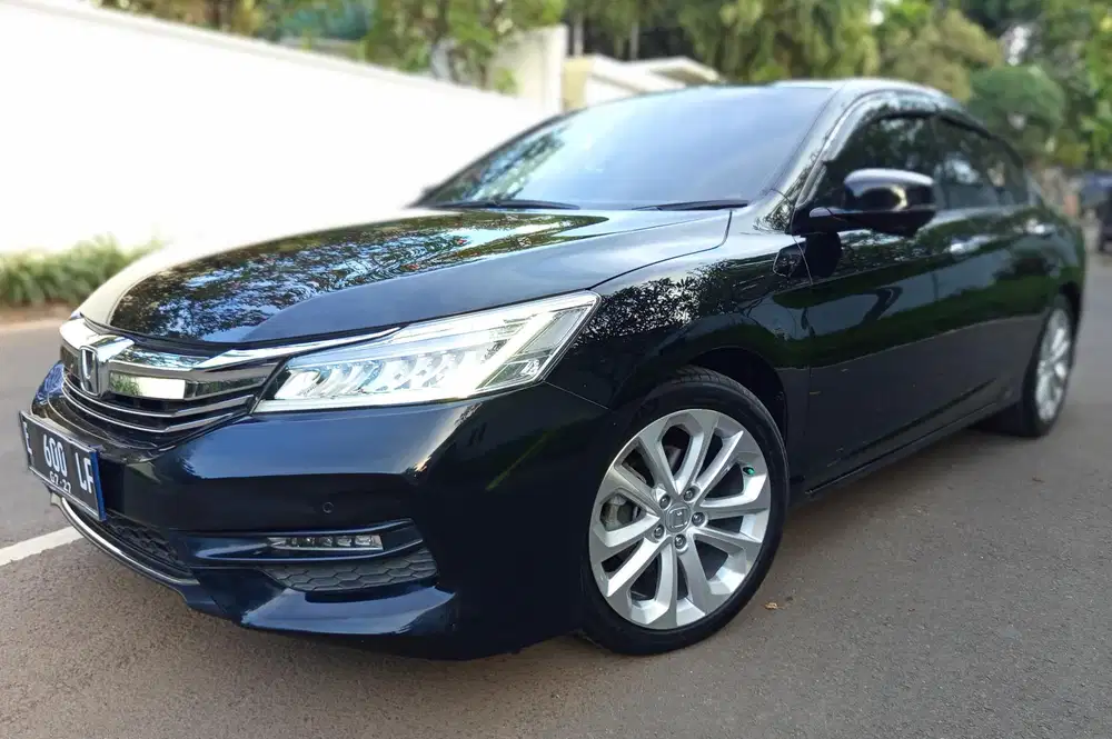 Honda New Accord VTIL 2.4 AT Facelift 2016 Hitam Sgt Istimewa Sekali