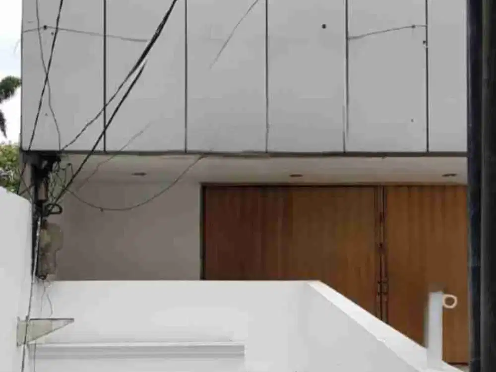 Ruko 3 Lantai di Wolter Mongsidi Jakarta Selatan