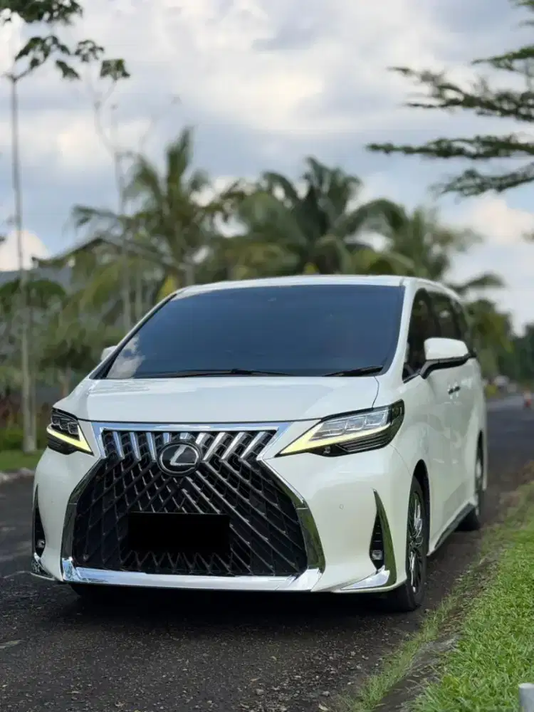 Lexus LM350 7 Seaters 2023 Premium Sound