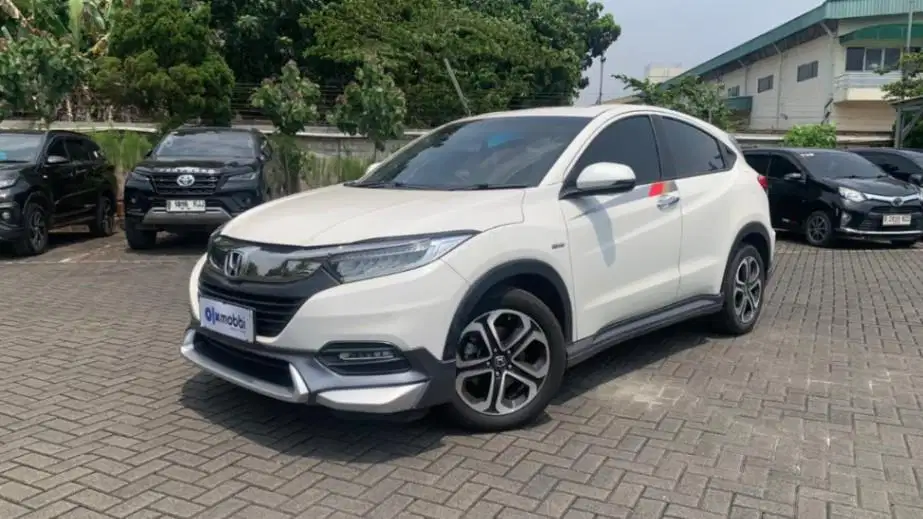 KM LOW PAJAK HIDUP HONDA HRV 1.5 E MUGEN BENSIN-AT