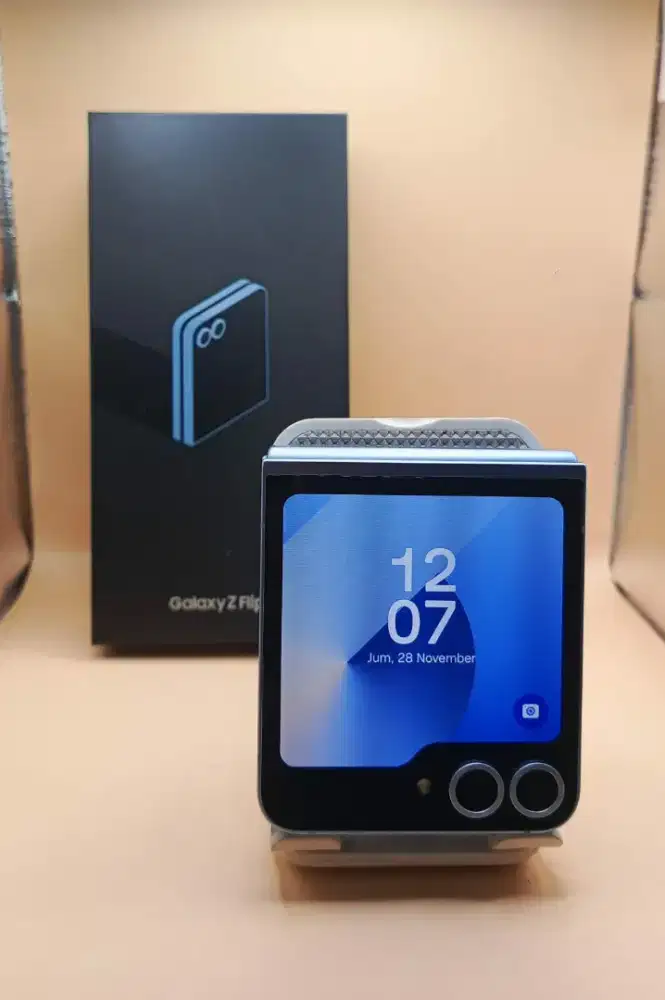 SAMSUNG Z FLIP 6 5G RAM 12/256GB ORIGINAL SEIN MULUS NORMAL FULLSHET