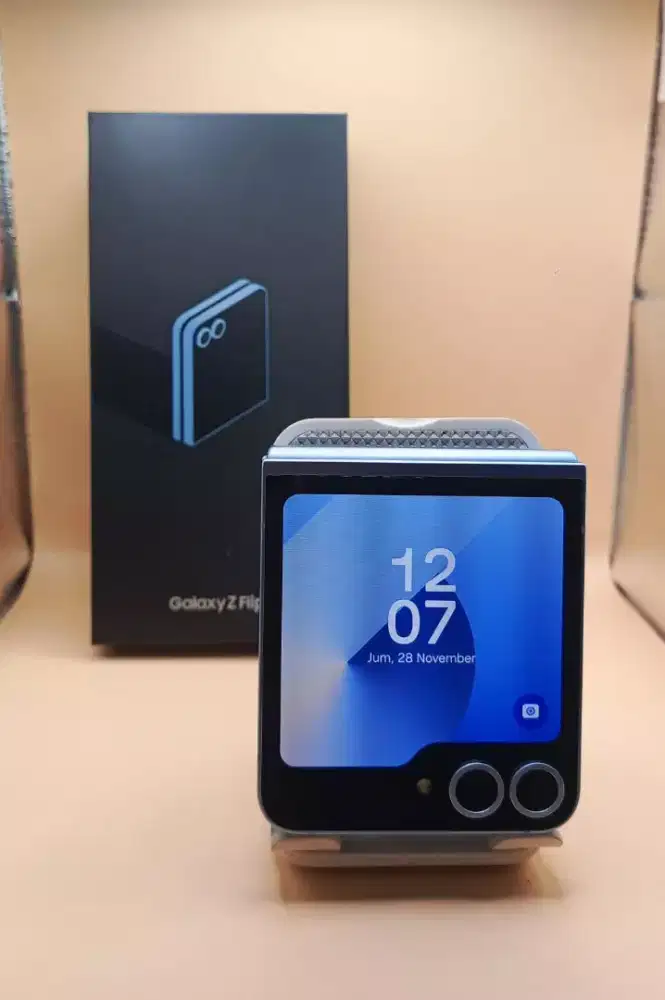 SAMSUNG Z FLIP 6 5G RAM 12/256GB ORIGINAL SEIN MULUS NORMAL FULLSHET