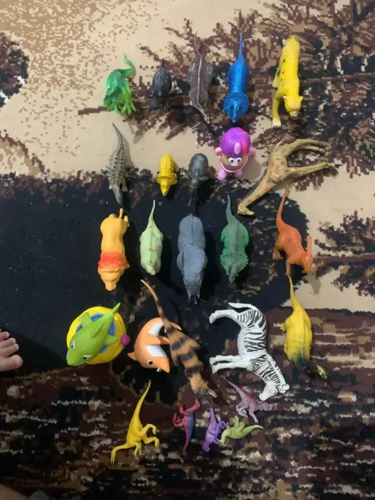 Mainan hewan hewannan