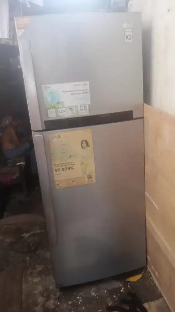 Kulkas 2 pintu LG jumbo