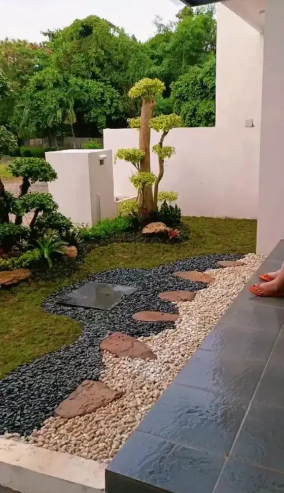 Menerima pembuatan taman kering dan. Taman rumputt gajah mini