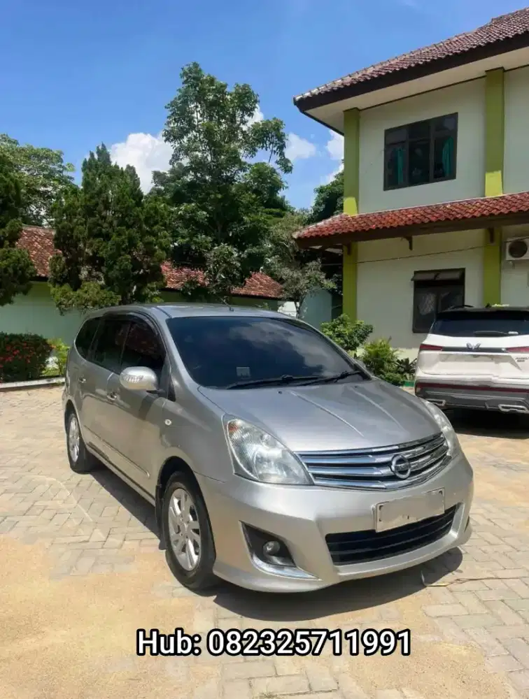 Grand Livina XV Ultimate 2013 A/T