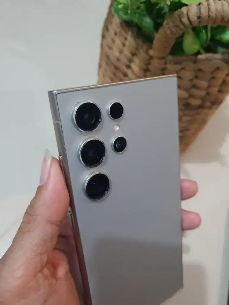 Samsung S24 Ultra 12/256GB SEIN