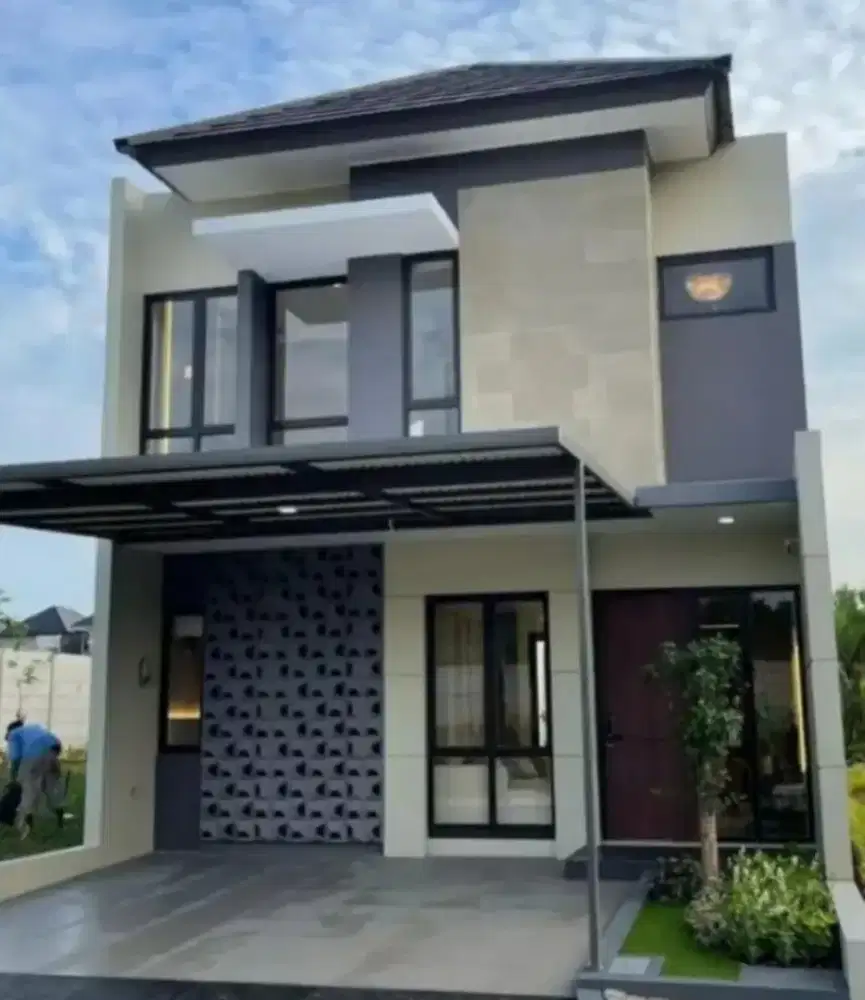 Rumah mewah dua lantai strategis dekat RS hermina Banyumanik