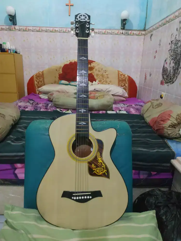 Gitar akustik Yamaha pun tanbes senar Elixir lentur seting ceper
