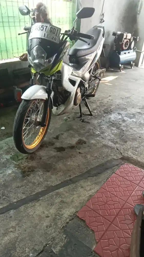 Jual suzuki satria fu 150 surat hanya STNK Mumer aja