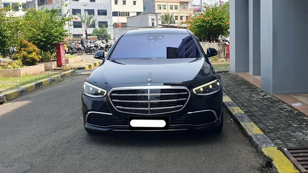 Km1rb mercedes benz mercy s450 2023 hitam pajak panjang