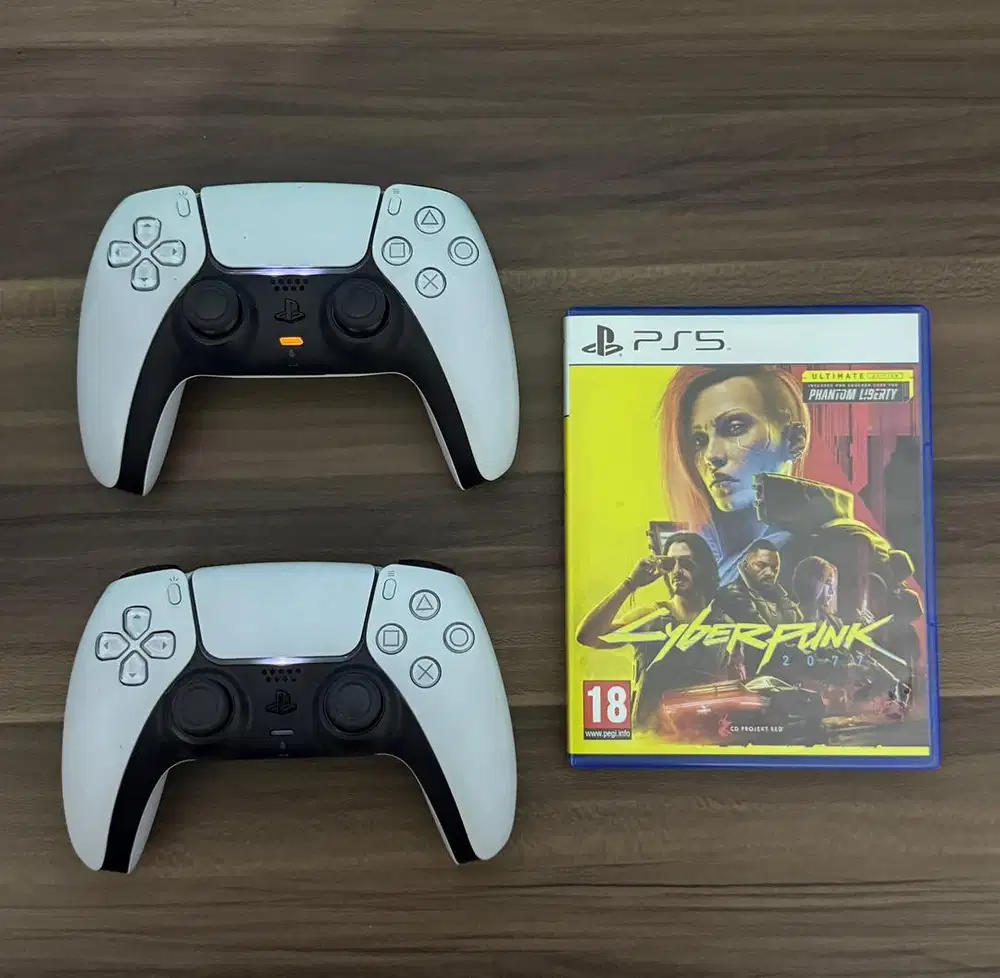 2 Stick Original PS5 + 1 Kaset PS5 (Original)