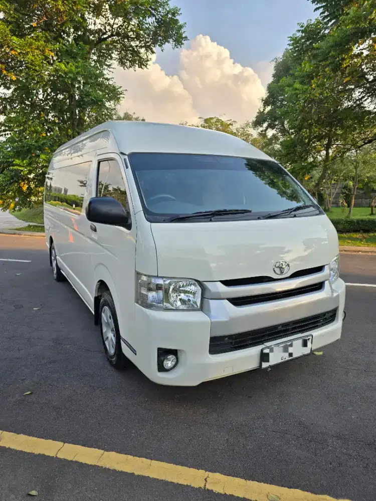 FS Toyota Hiace Commuter 2.5 Disel Manual 2019 pmk 2020 low odo