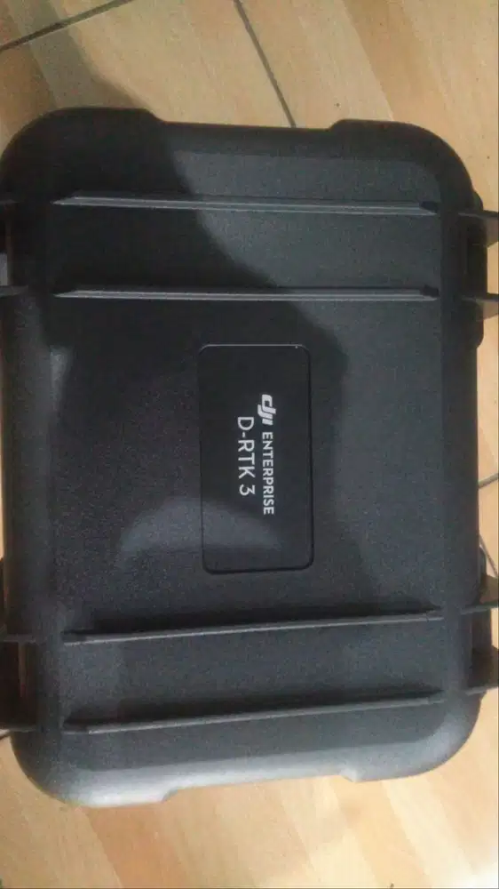 DJI D-RTK 3 MULTIFUNGTIONAL BASE STATION