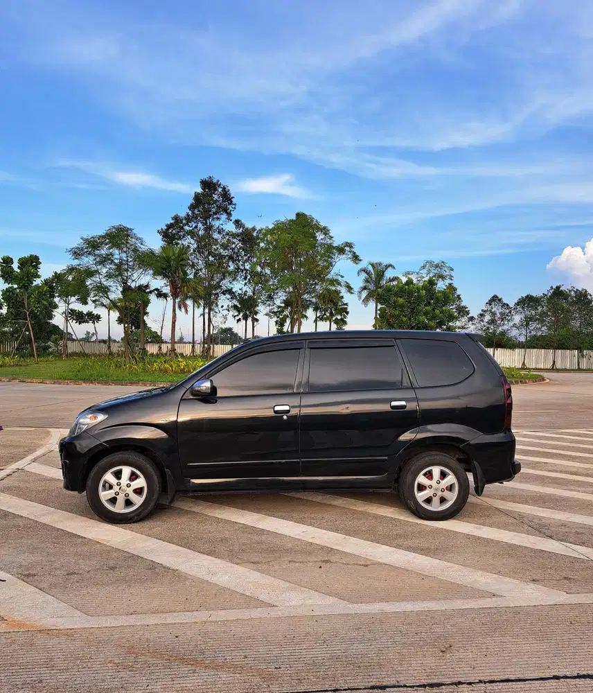 Toyota Avanza 2010 Bensin