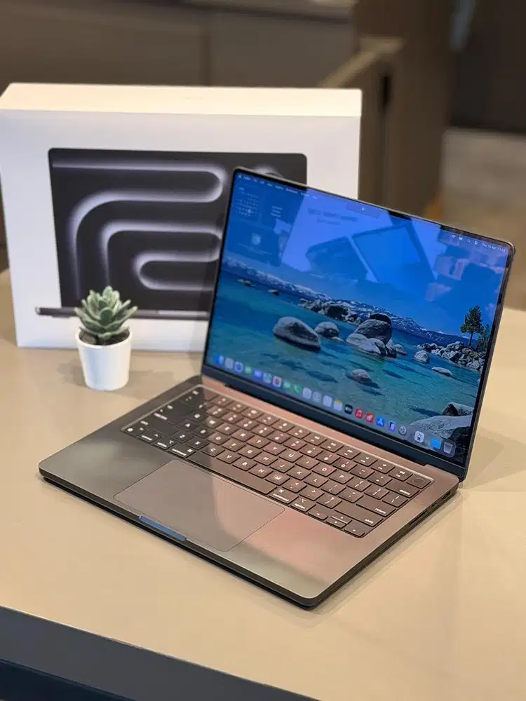 Macbook Pro M3 Pro 18/512Gb iBox