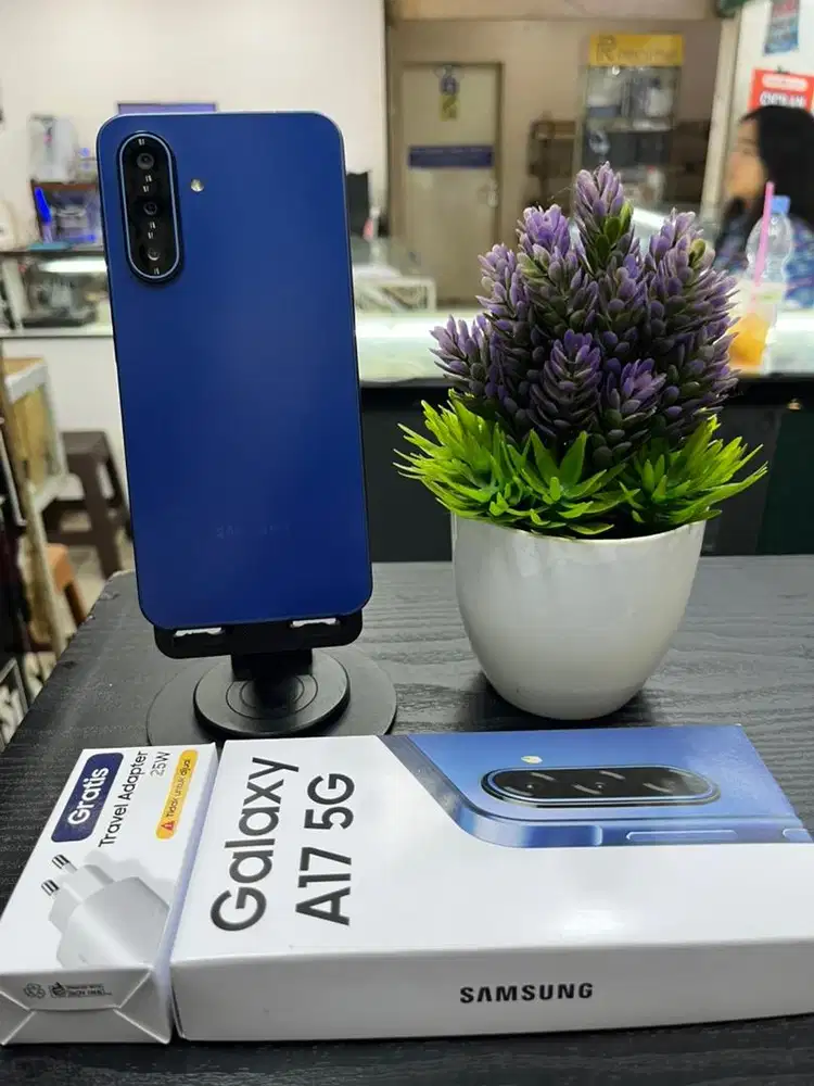 Samsung a17 5g ram 8 256gb blue fullset dus charger bs tt