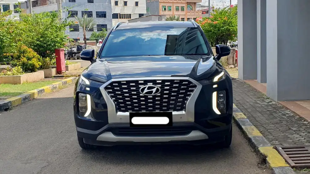Hyundai palisade signature diesel 2021 hitam interior white