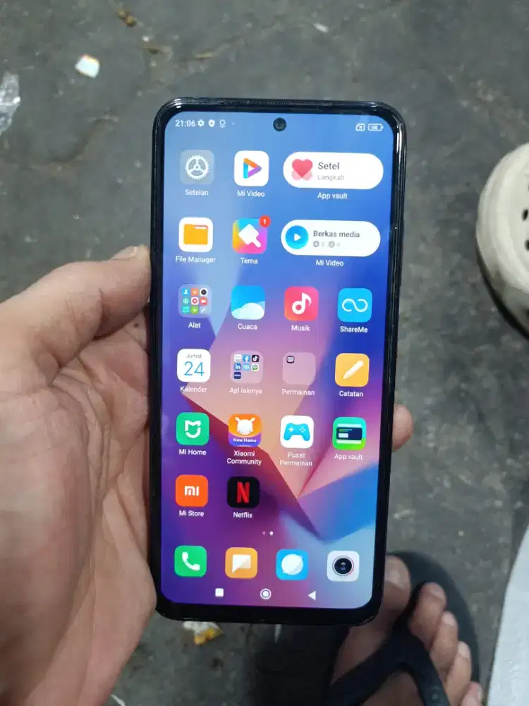 Redmi note 10 s.  8/128