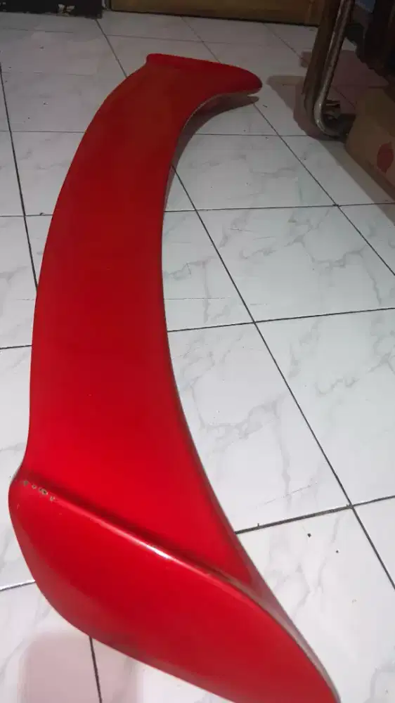 Spoiler sedan.mulus baru beli.gak jd pake