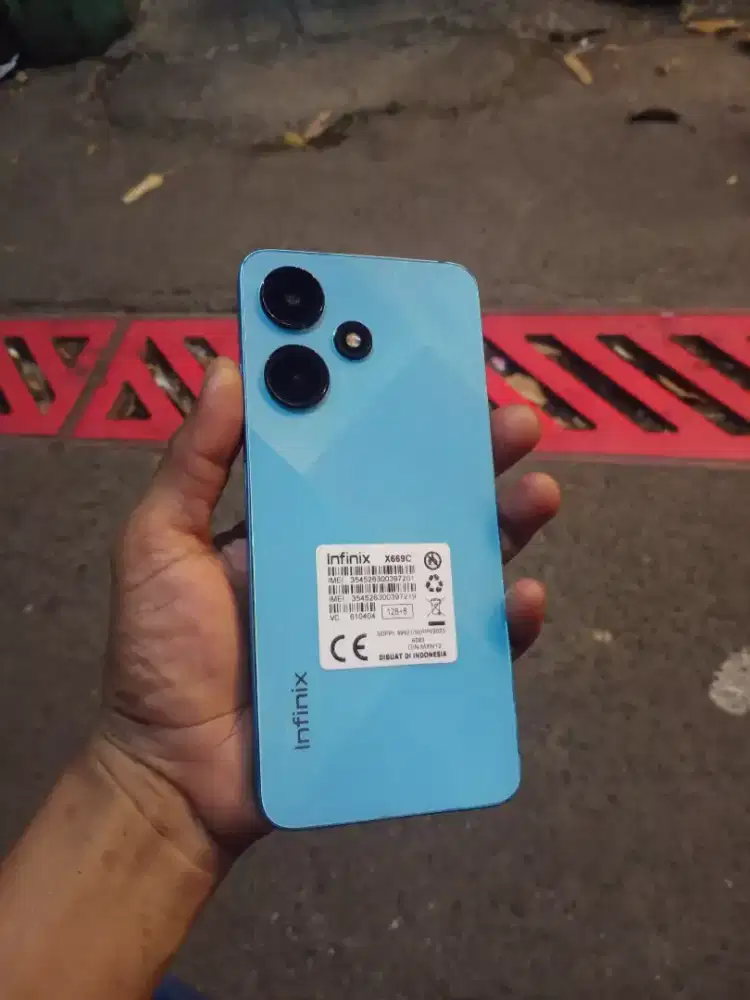 Infinix hot 30i 8+8/128gb minus