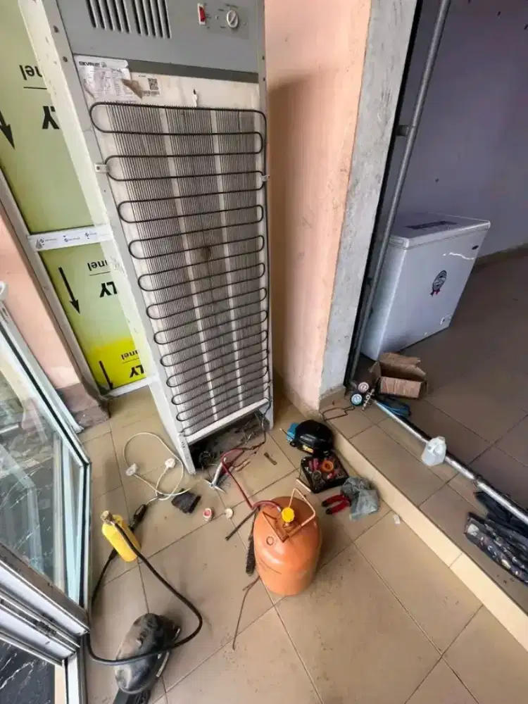 SERVICE KULKAS DAN FREZER