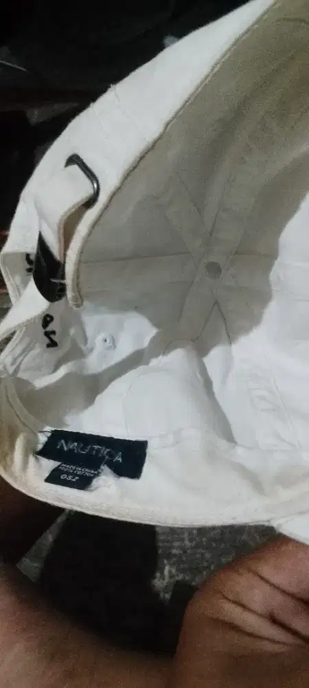 merek:neutika bekas original 100% Rp90.000 nego tipis