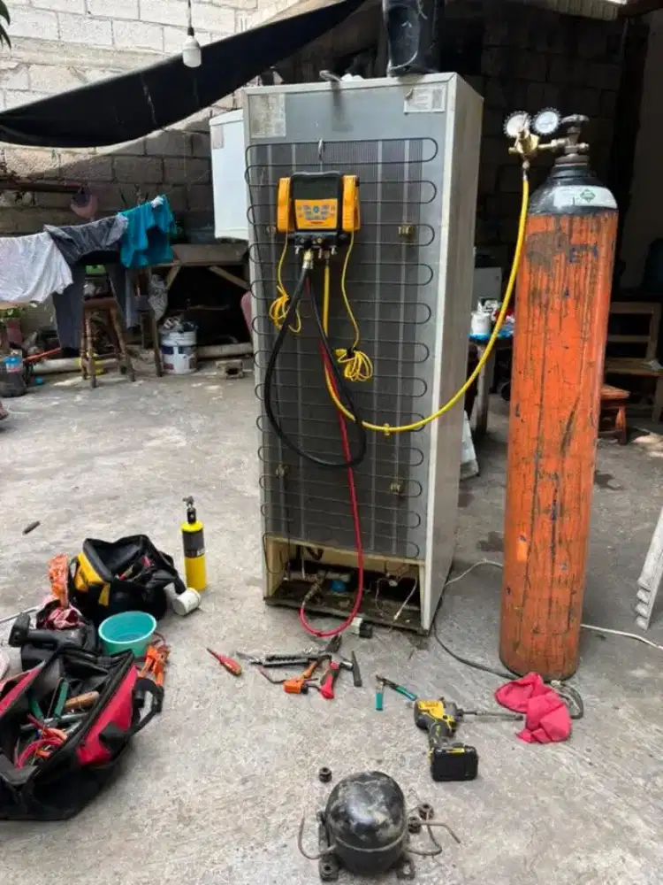 SERVICE KULKAS DAN FREZER