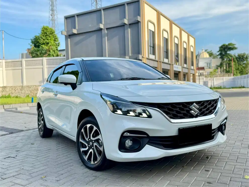 (KM 19 RIBU) Suzuki Baleno HB Facelift A/T Putih 2024 LIKE NEW