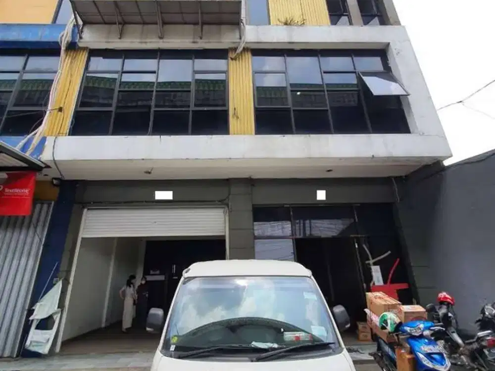 Ruko di Jl Ciledug Raya Cipulir 4.5 Lantai Lokasi Sangat Strategis