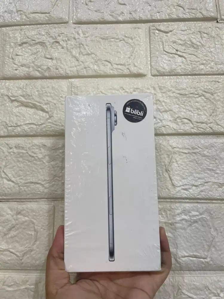 IPHONE AIR BRAND NEW