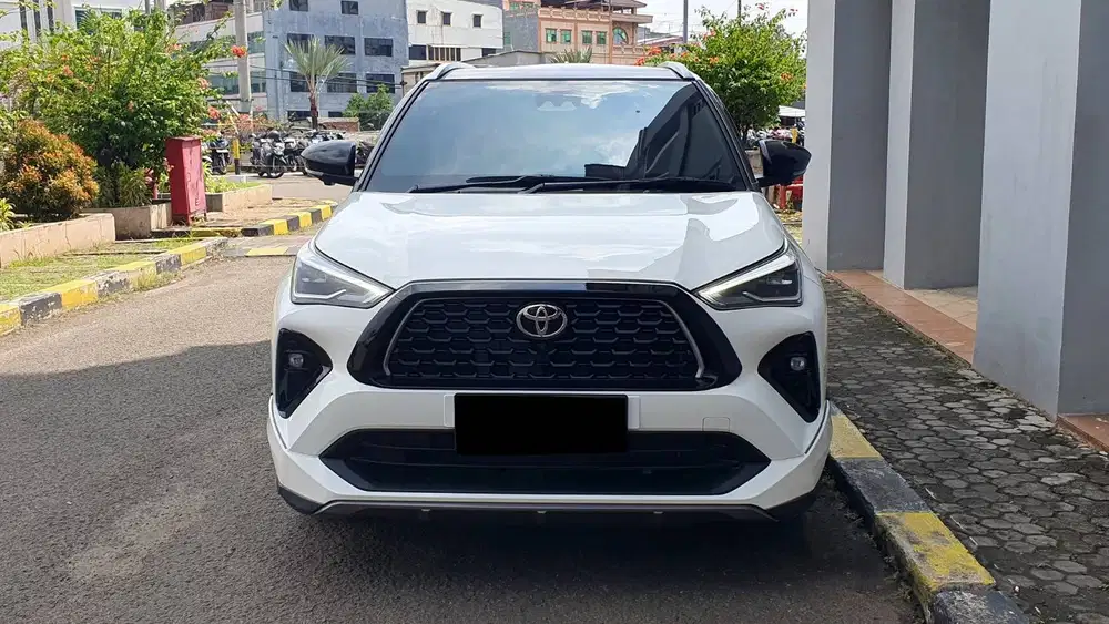 Toyota Yaris Cross HEV 1.5GR Hybrid CVT TSS Putih 2025 Like New Low Km