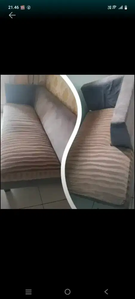Di jual sofa masih empuk