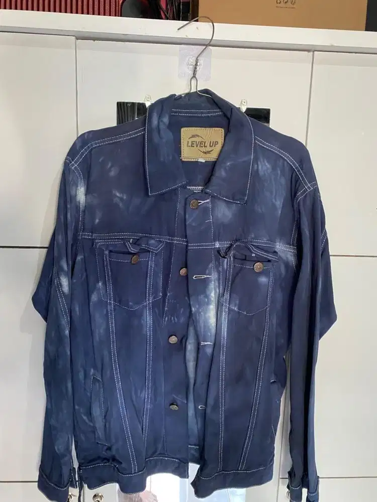 jaket merek level up pria